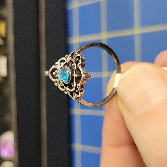 Turquoise Faux Stone Dark Silver Tone Ring Size 6.5 - Picture 2 of 4